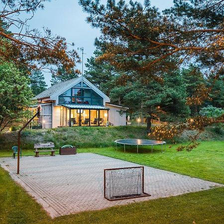 Villa Juras Krasti Idille Jurmalciems Exterior foto